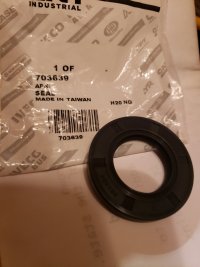 new style servo pump seal.jpg