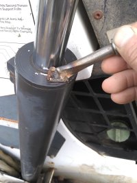 lift cyl reseal 4.jpg