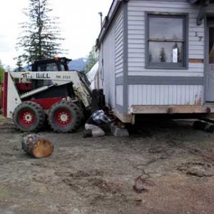 975 bobcat Bobcat house web.jpg