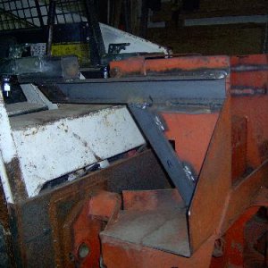 home made Backhoe Upper Stabilizer brackets IM000289.JPG