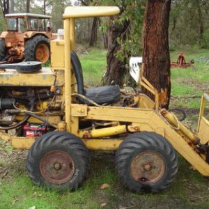 Home made Skidsteer DSC01076.JPG