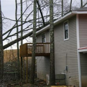 Tennessee Tornado Pictures Pinewood 4 (Small).jpg