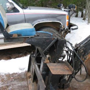 3 pt link mount for backhoe Davis seat.JPG