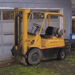 M700 forklift.jpg