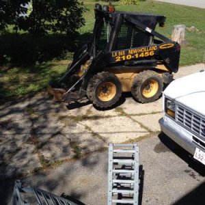 New Holland Skid Steers skid steer pic 12 .jpg