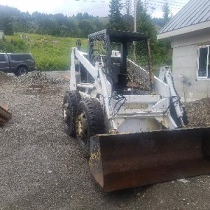 Unknown Skid Steer 2019-06-06 18.22.25.jpg