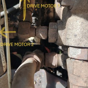BOBCAT DRIVEMOTOR.JPG