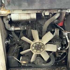 Media 'Engine Bay.jpg' in category 'Bobcat Skidsteer Photos'