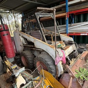 Media 'Front Right.jpg' in category 'Bobcat Skidsteer Photos'